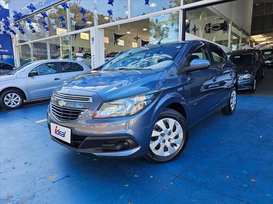 CHEVROLET ONIX 1.4 MPFI LT 8V FLEX 4P MANUAL